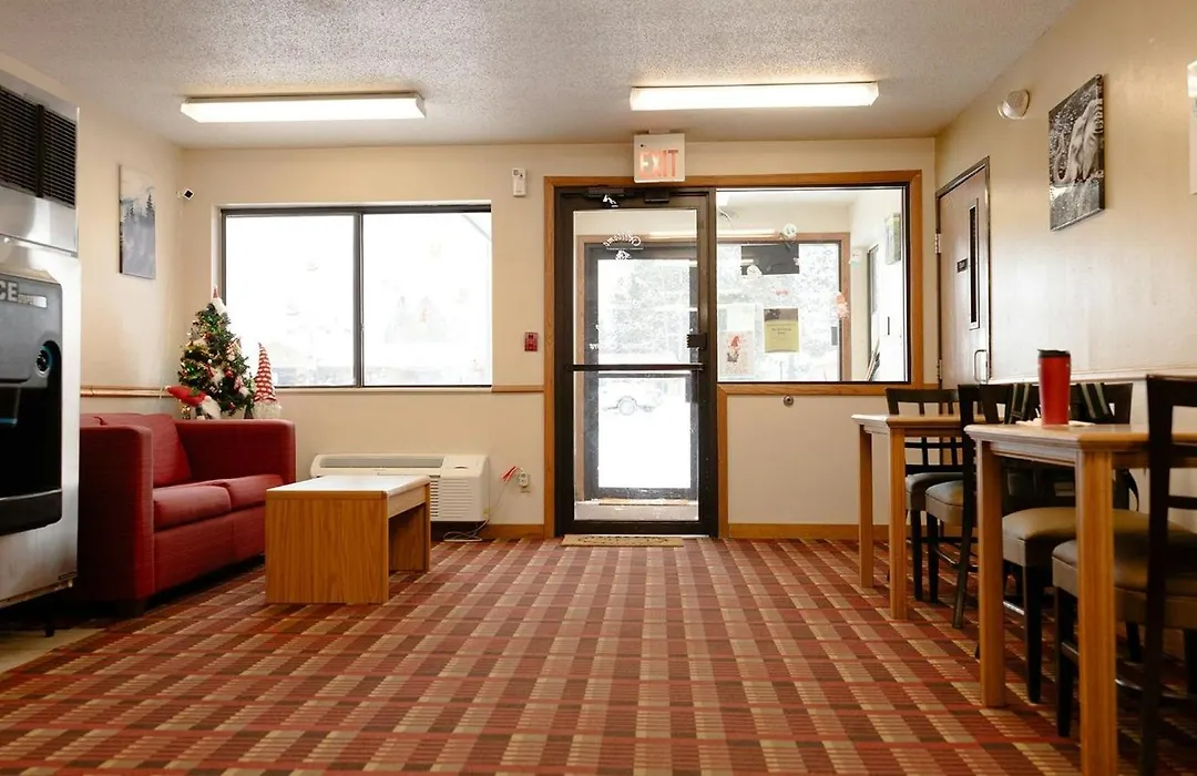 Magnuson Hotel Ironwood-1
