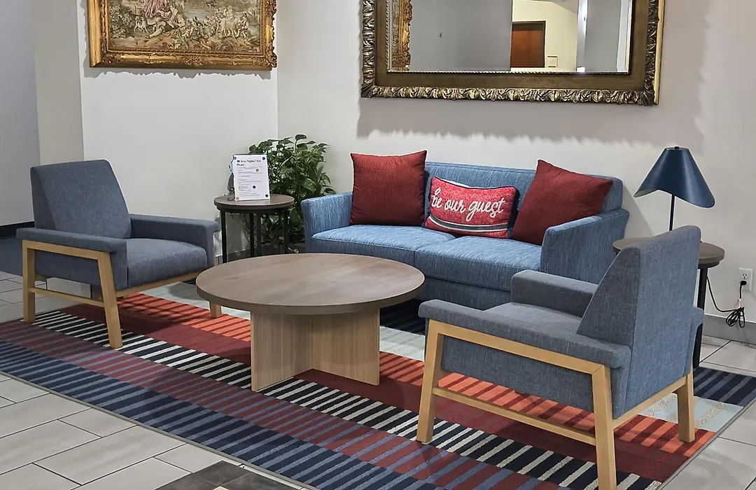 Grander Inn & Suites By Ihg-1