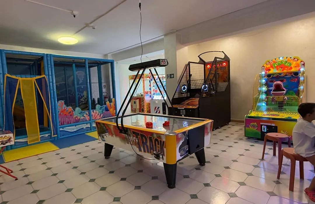Hotel Jumbo-1