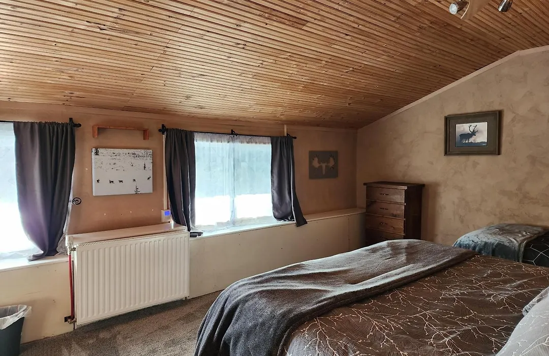 Northern Sky Lodge-1