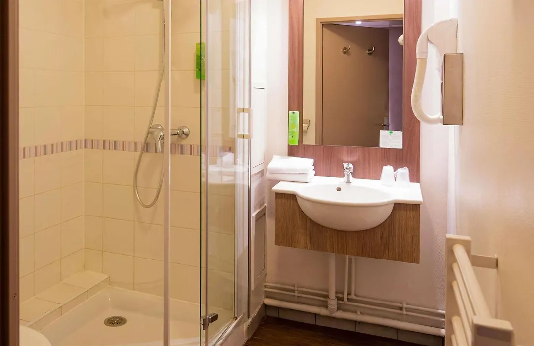 Comfort Suite Rive Gauche Lyon Centre-1