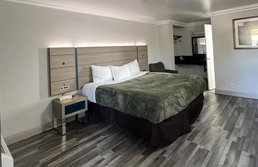 Rodeway Inn Ventura Midtown-1