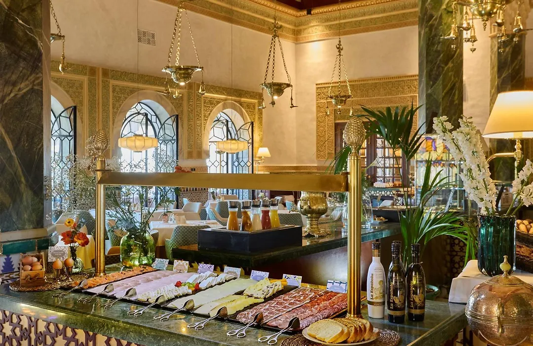 Alhambra Palace Hotel-1