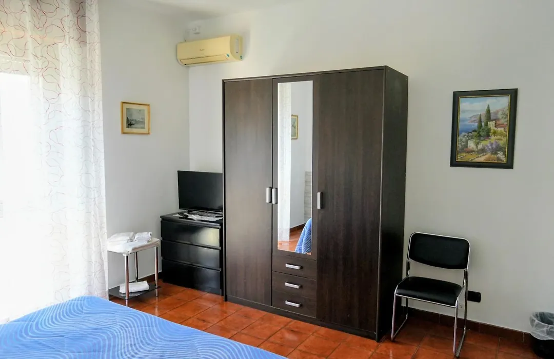 Cassiodoro Rooms Affittacamere-1