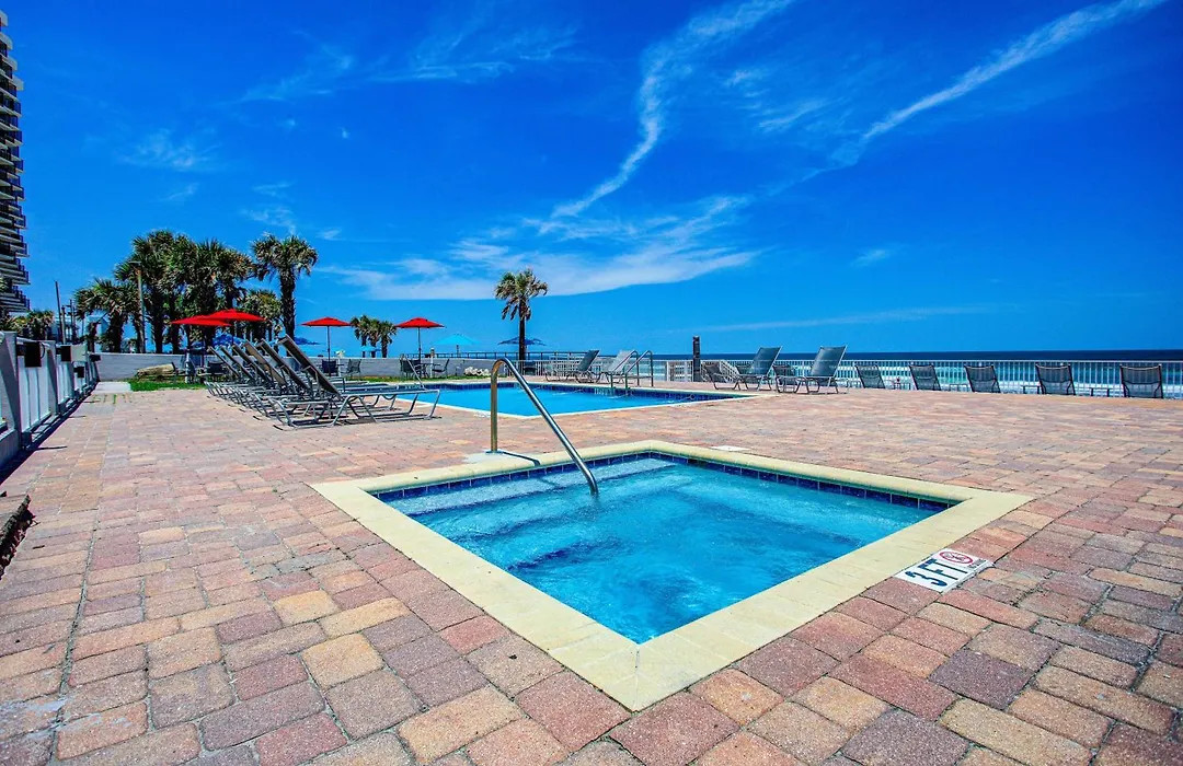 Beach House Inn With Pool & Hot Tub-1