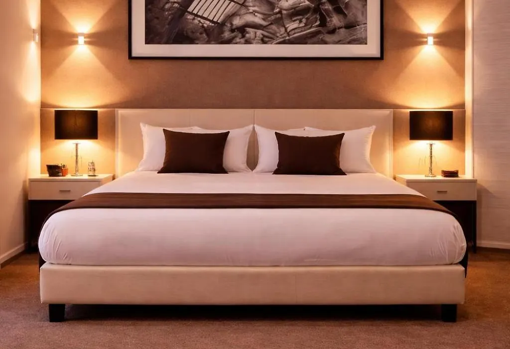 Stelle Hotel The Businest-1
