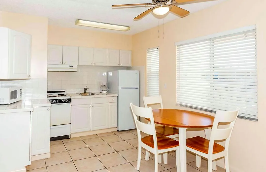 Belleair Beach Resort Motel-1