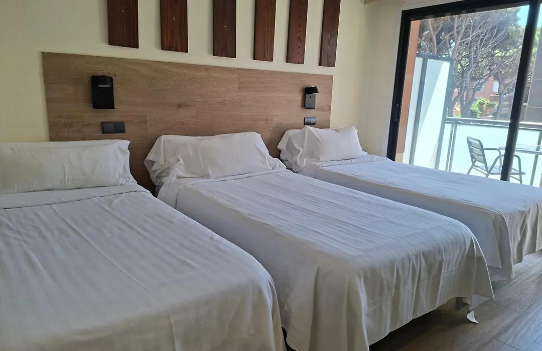 Hotel 153-1