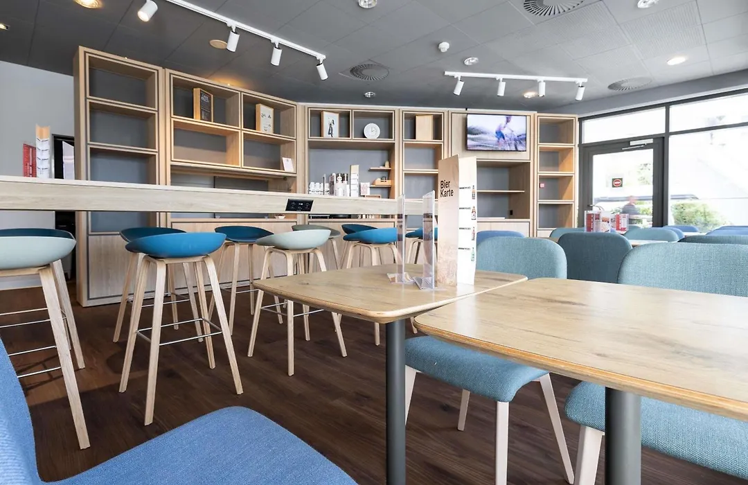 Ibis Chur-1