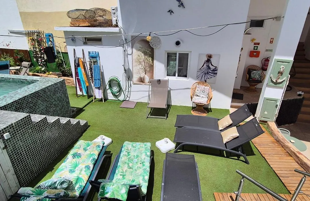 O Quintal Guesthouse-1