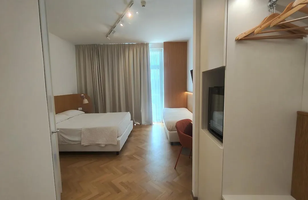 Hotel Excelsior-1