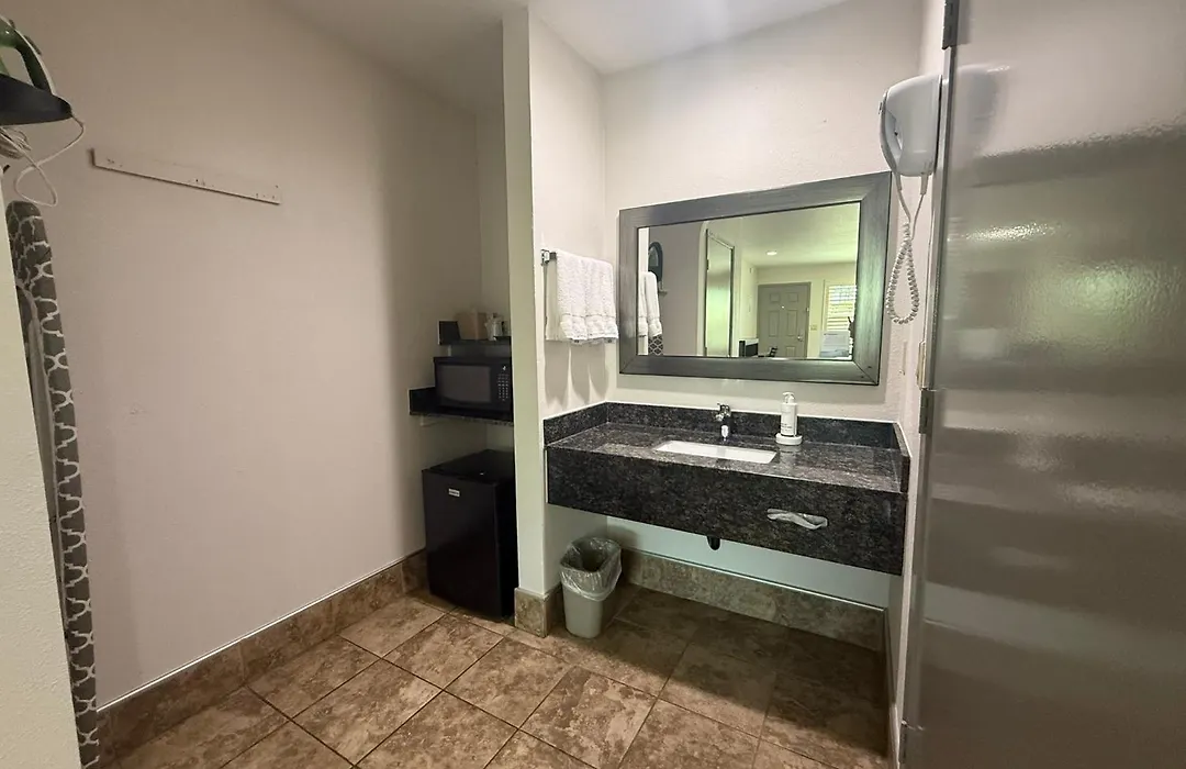 Baymont By Wyndham Manteca-1