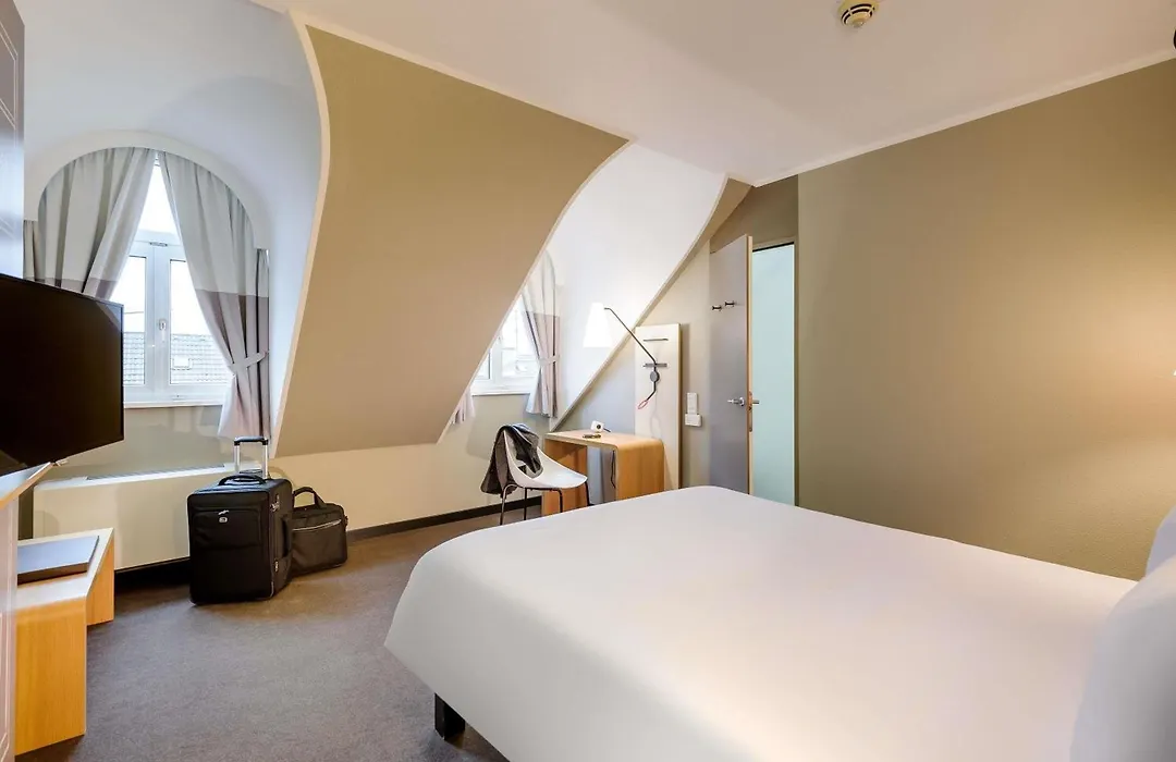 Ibis Hotel Muenchen City-1