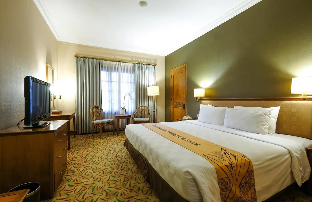Loman Park Hotel Yogyakarta-1