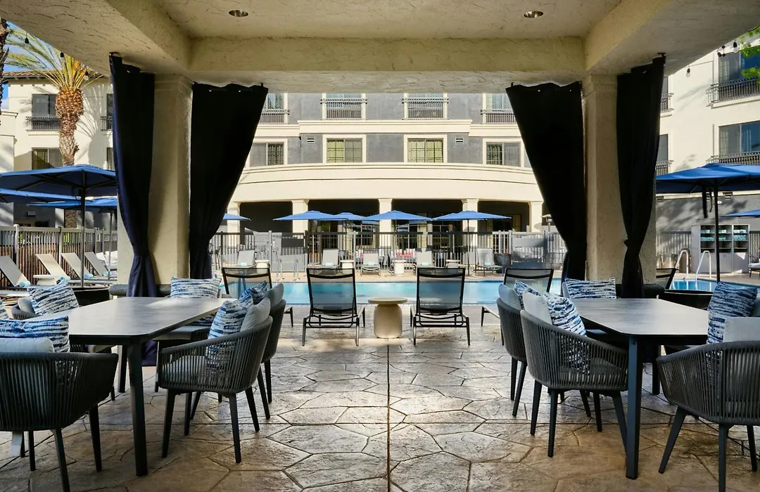Courtyard By Marriott San Luis Obispo-1