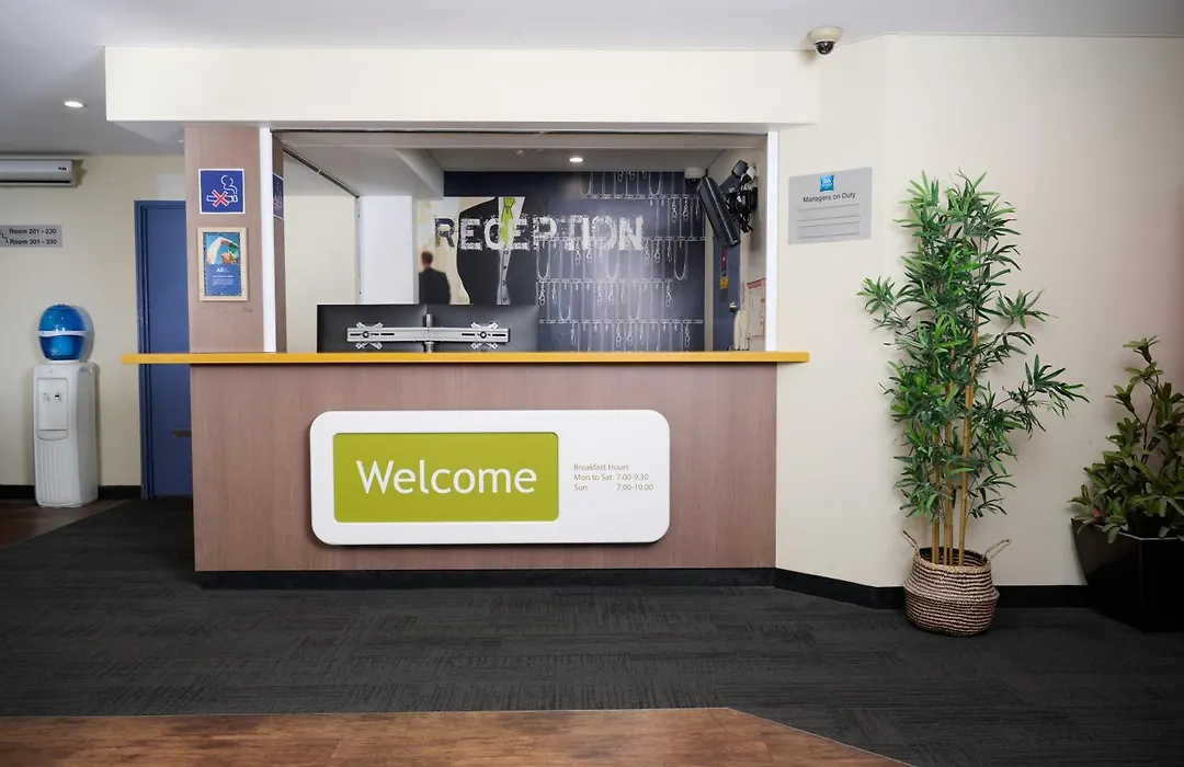 Ibis Budget Perth Airport-1