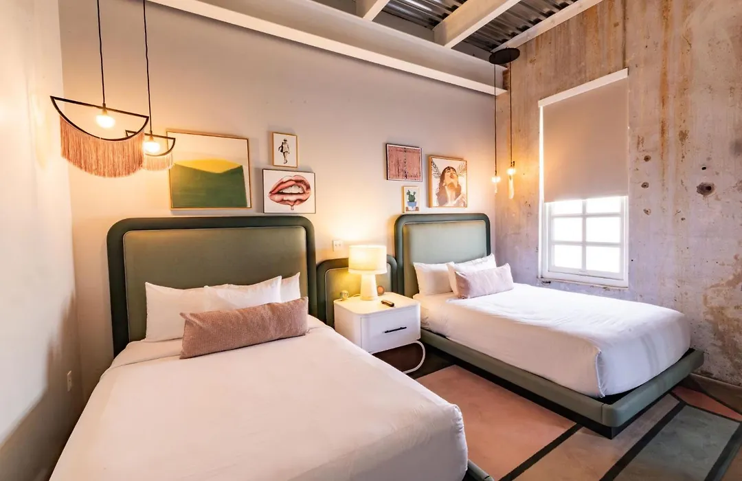 Canvas Hotel Dallas-1