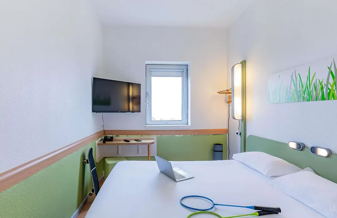 Hotel Ibis Budget Porto Gaia-1