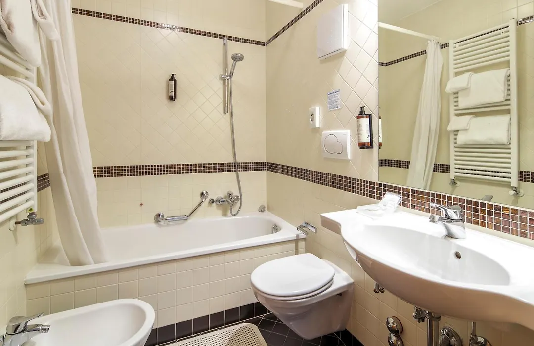 Hotel Aquila-1