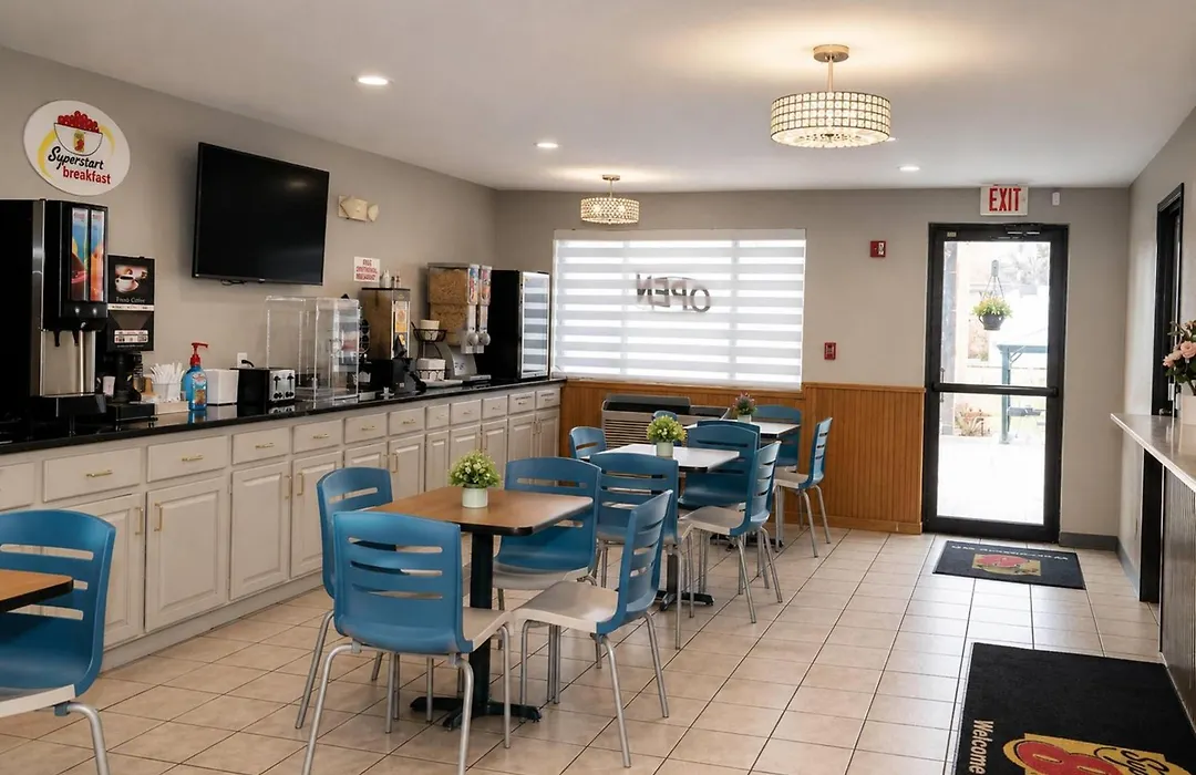Super 8 By Wyndham Warrenton-1
