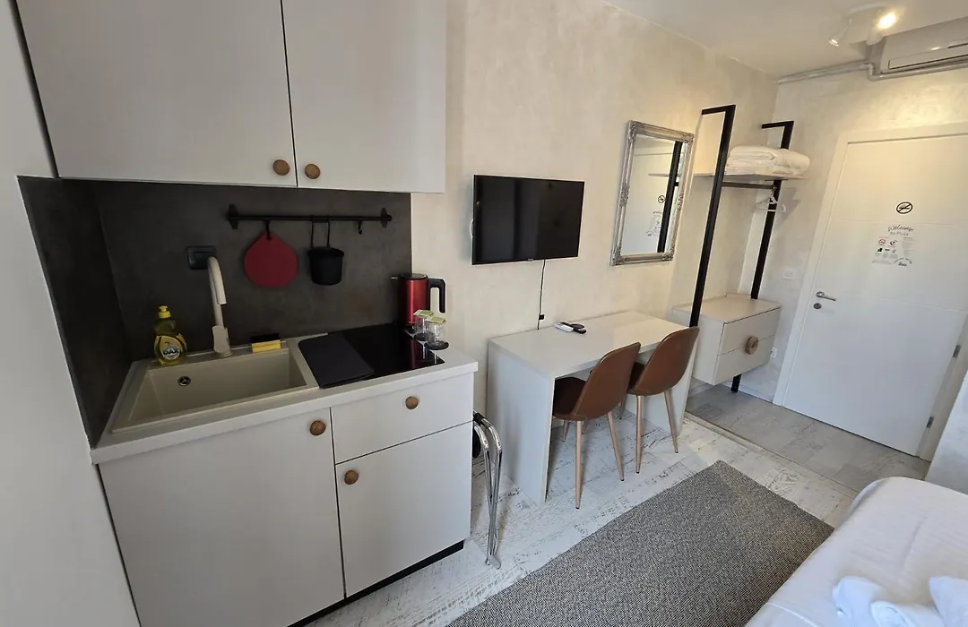 Studio Apartments - Pula City Center-1