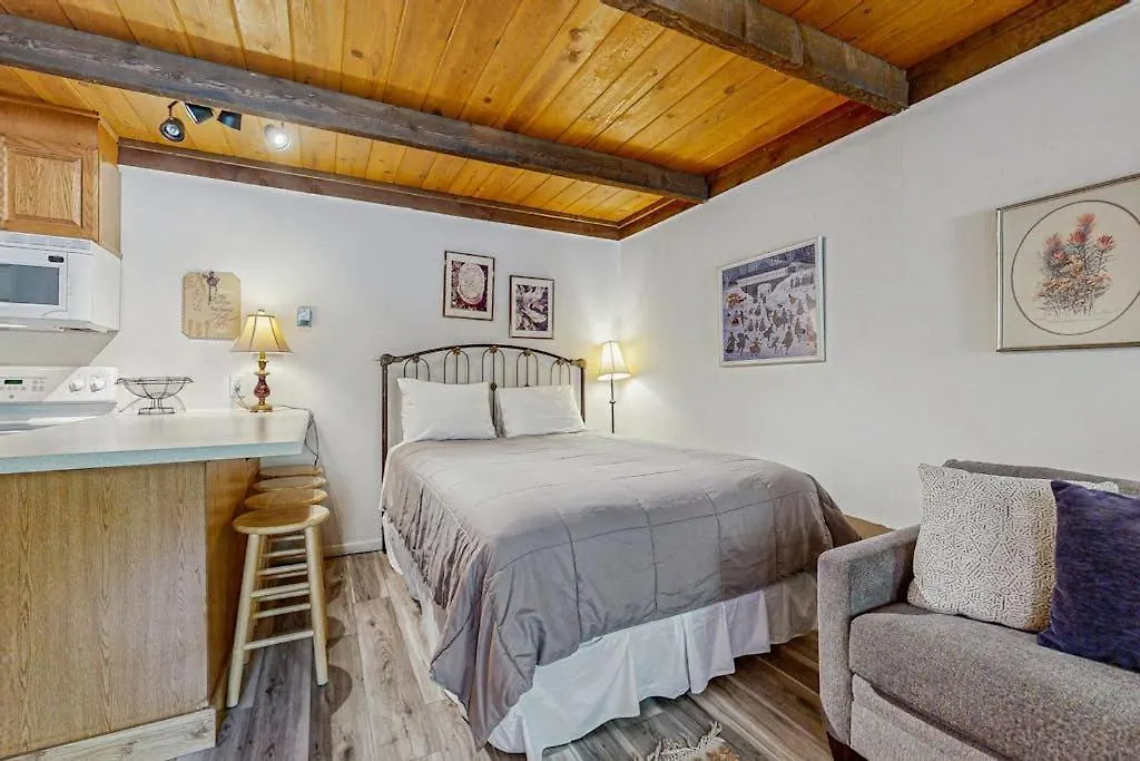 Sun Valley Atelier Studio - Serenade-1