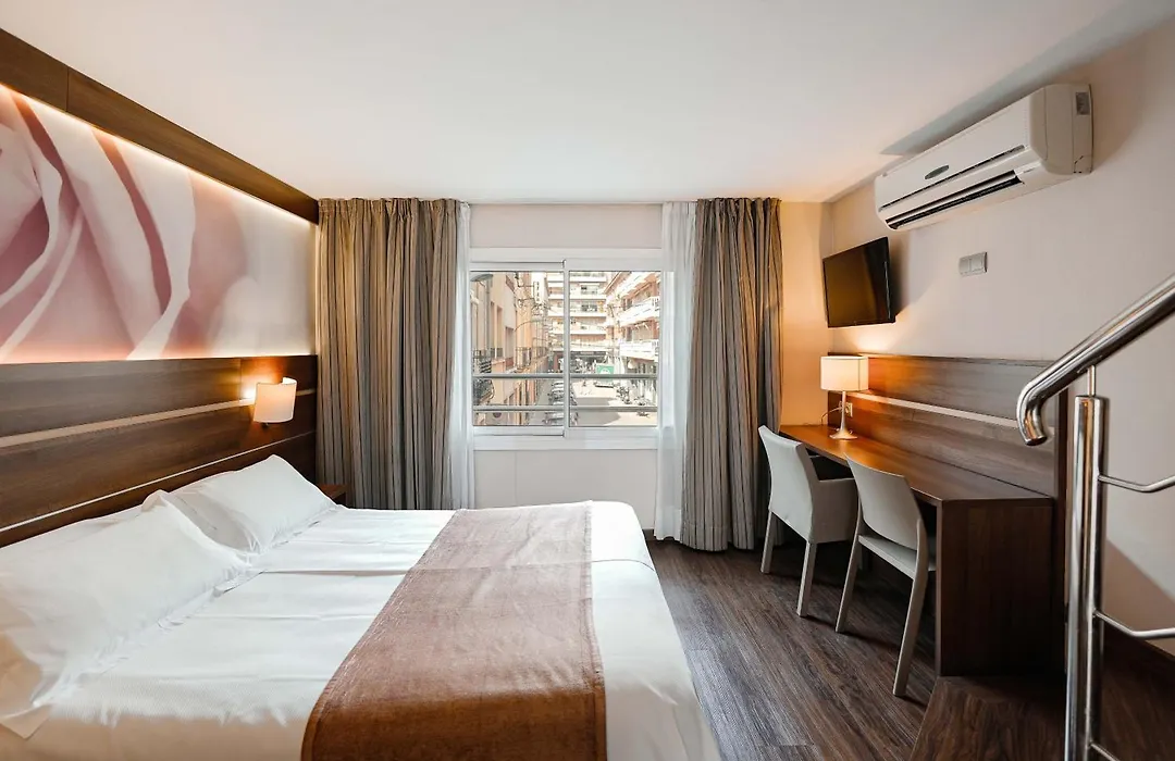 KAKTUS Hotel Volga-1