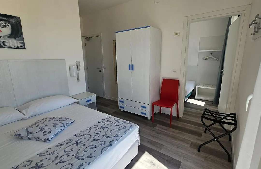 Hotel Linda-1