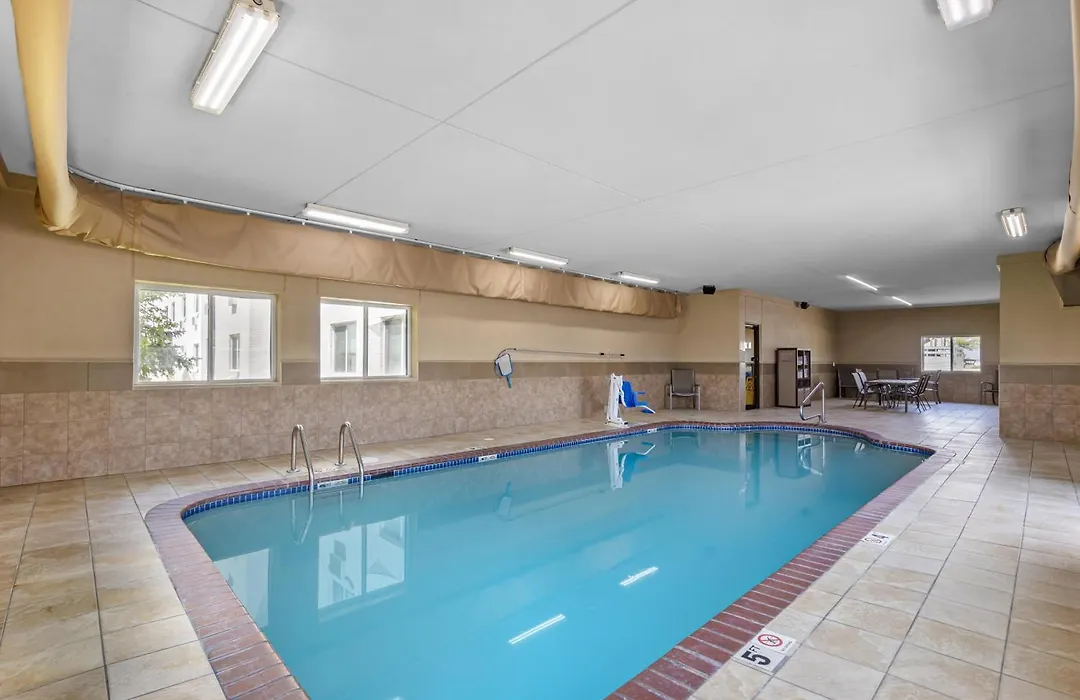 Best Western Plus Altoona Inn-1
