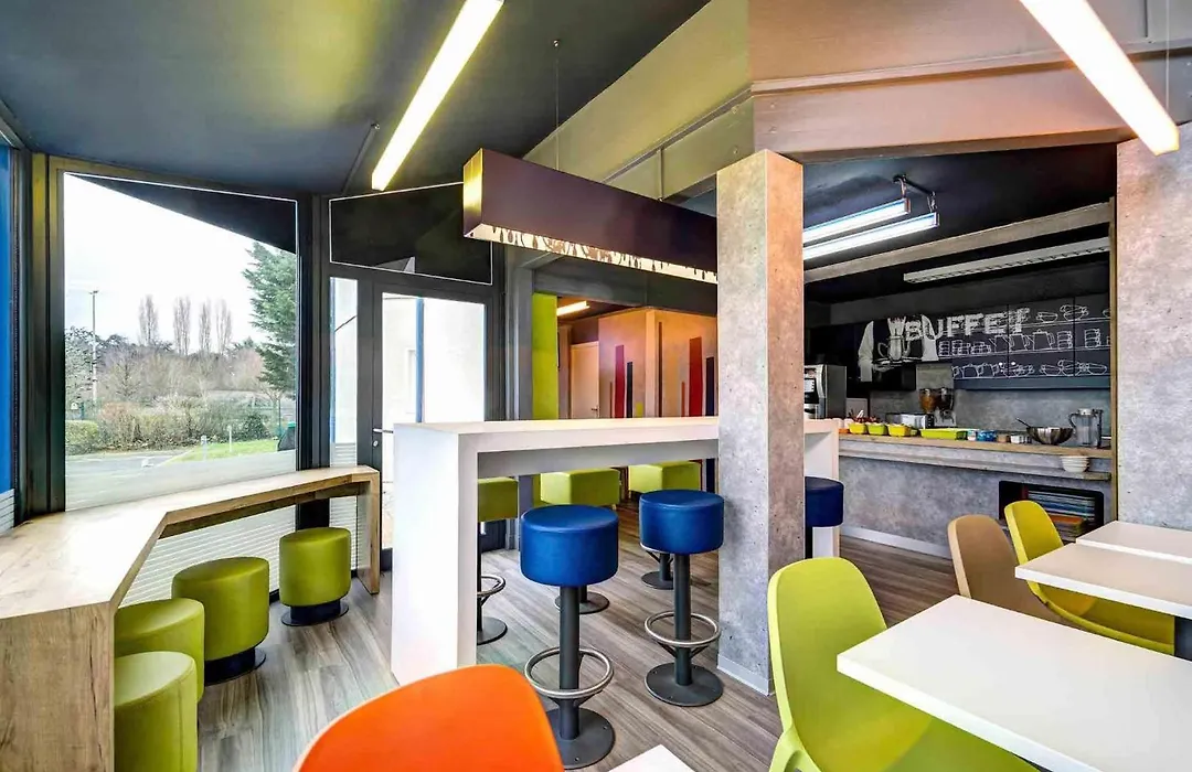 Ibis Budget Caen Memorial-1