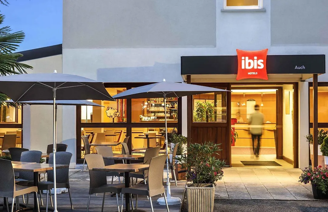 Ibis Auch-1