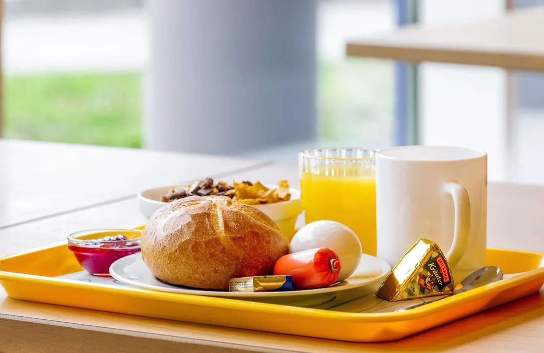 Ibis Budget Montbéliard-1