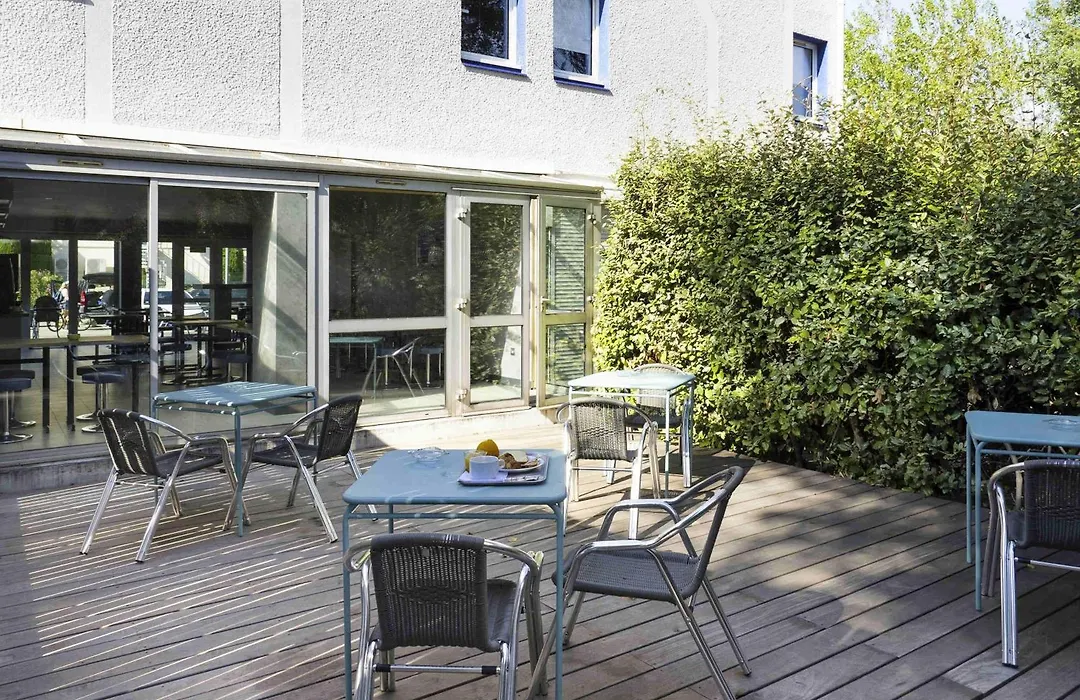 Ibis Budget Arles Sud Fourchon-1