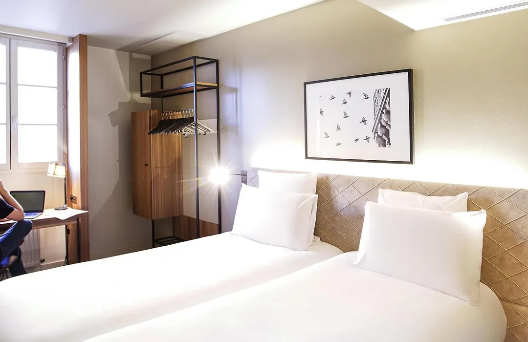 Mercure Rennes Centre Place Bretagne-1