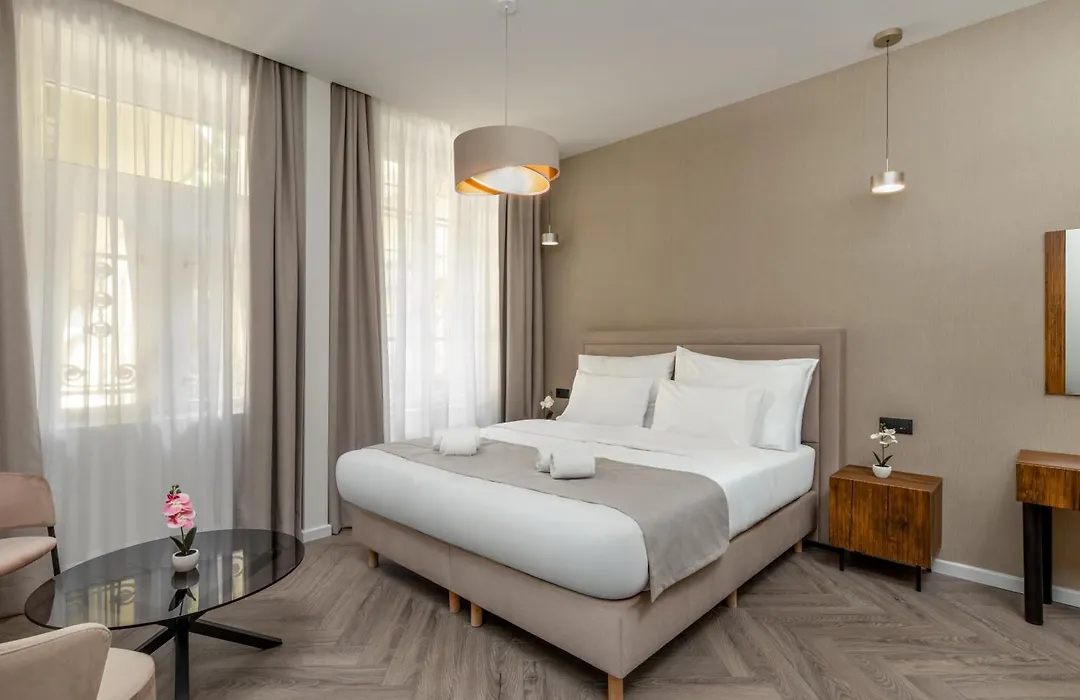 Evergreen Suites Budapest-1