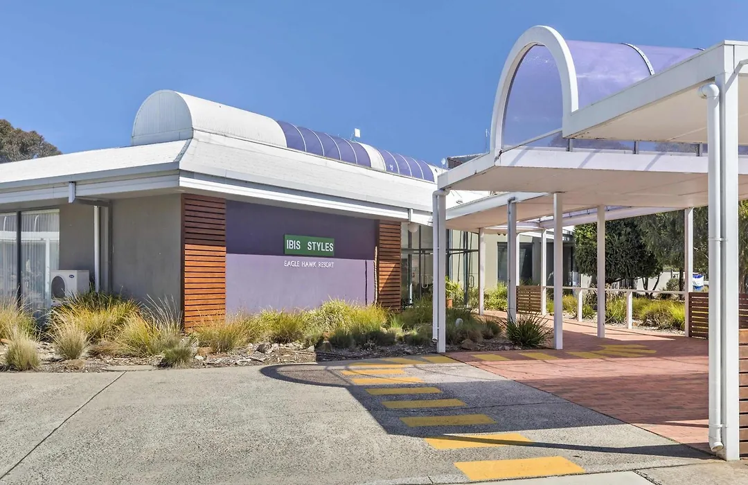 Ibis Styles Canberra Eagle Hawk-1