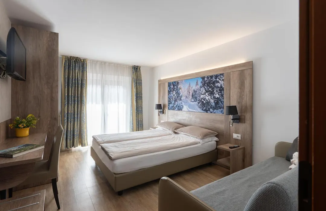 Hotel Alpen-1