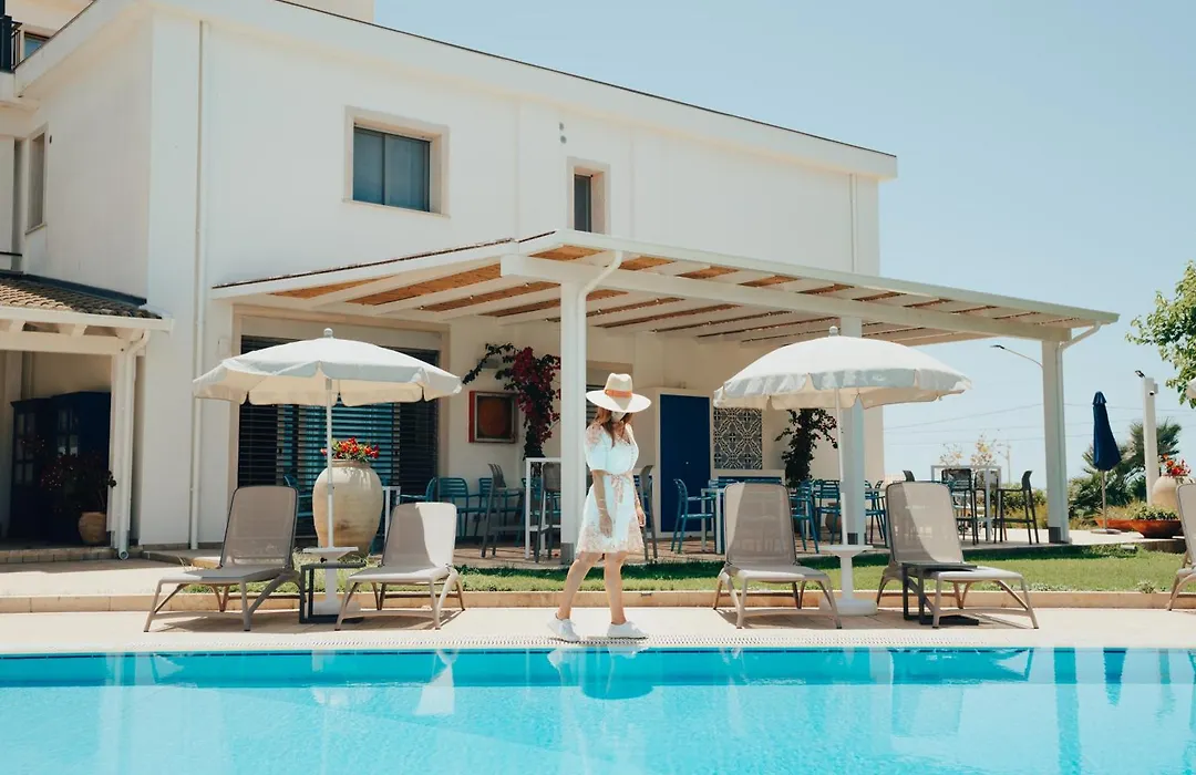 Sikelika Residence Sul Mare-1