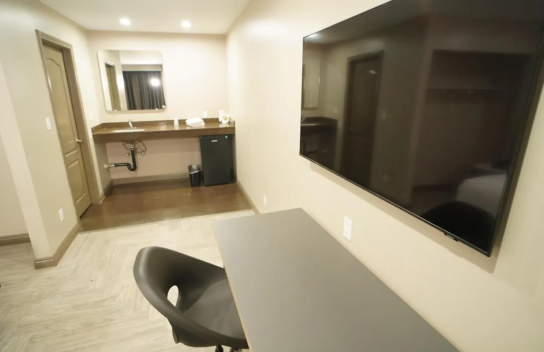 Gardena Terrace Inn (Adults Only)-1
