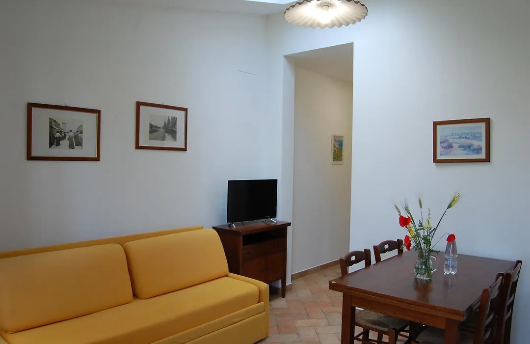 Casale del Conero-1