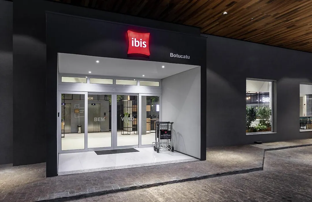 Ibis Botucatu-1