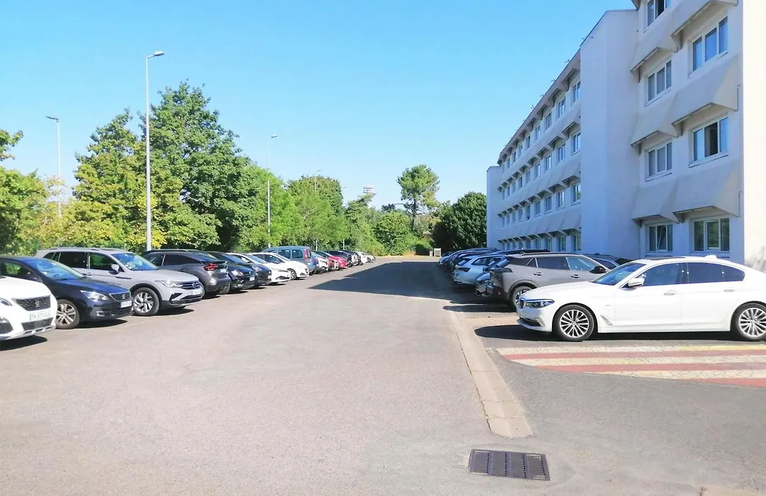 Ibis Budget Tours Sud-1