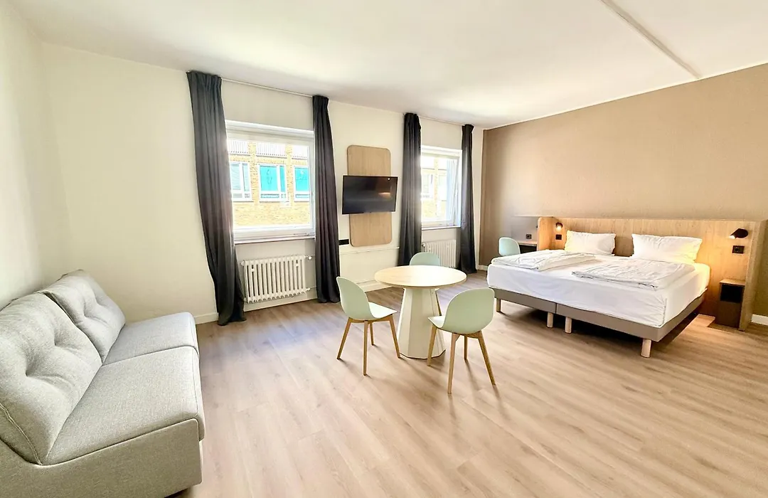 Premiere Classe Hotel am Kieler Schloss Kiel-1