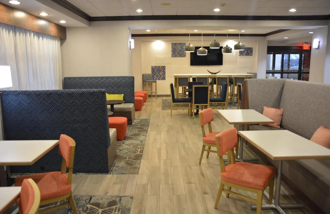 Hampton Inn Cambridge-1