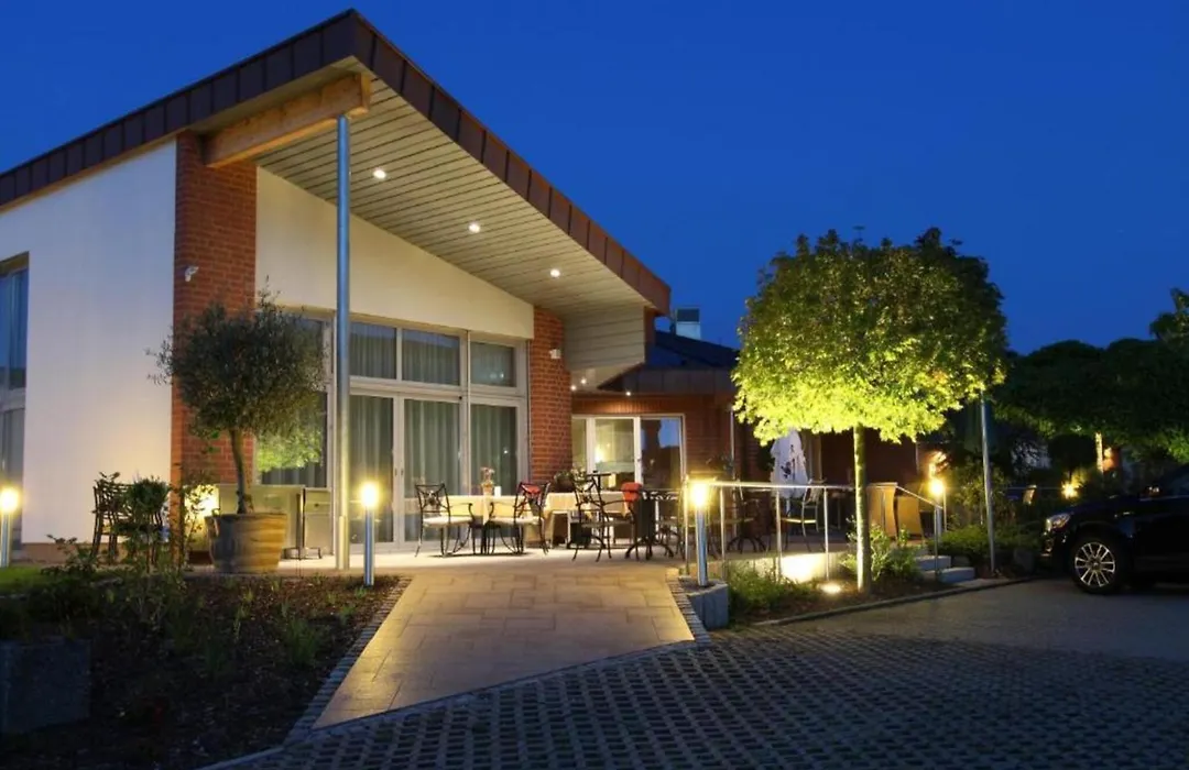 Wolfsburg Sandkamp Hotel By Belvilla-1