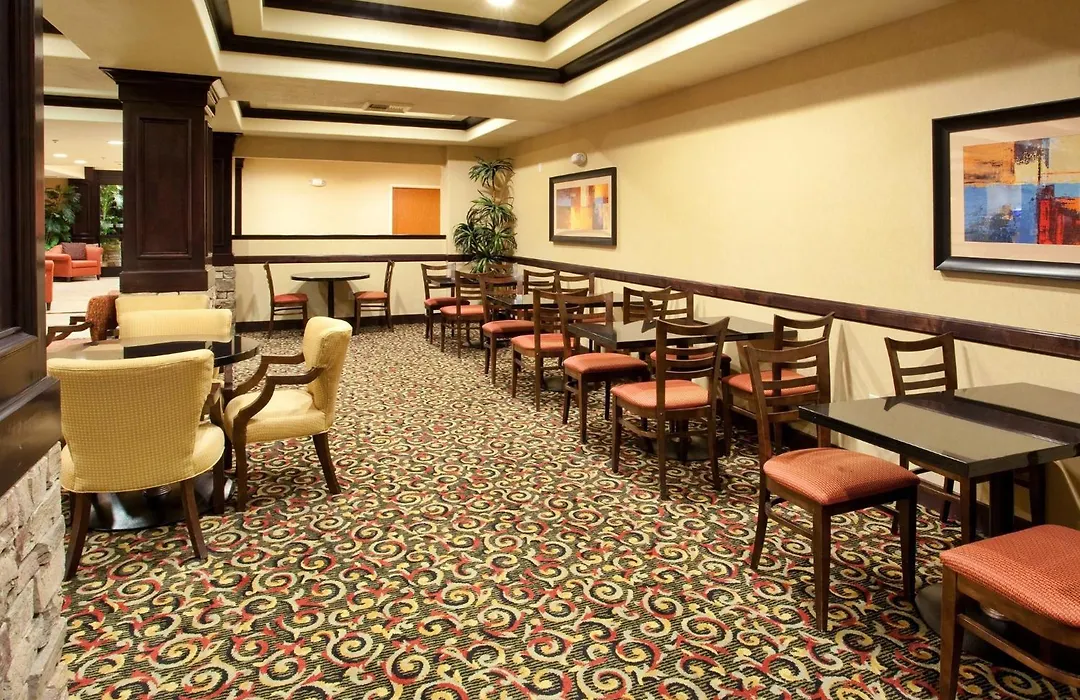 Holiday Inn Express Hotel & Suites Lincoln-Roseville Area By Ihg-1