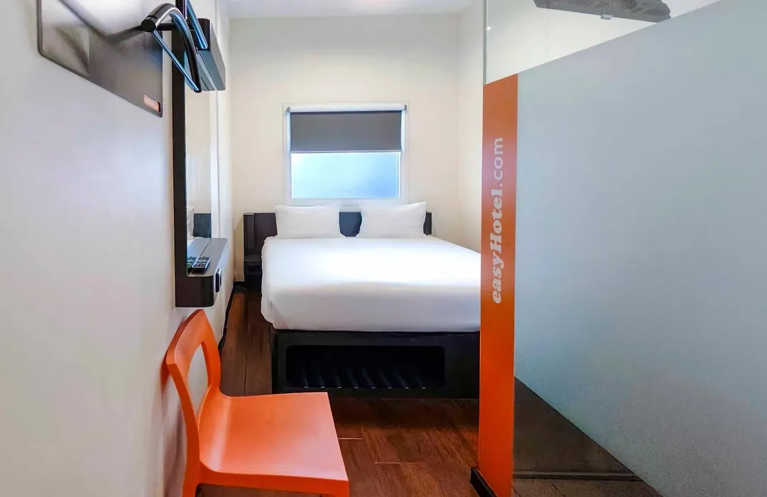 Easyhotel Amsterdam City Centre South-1