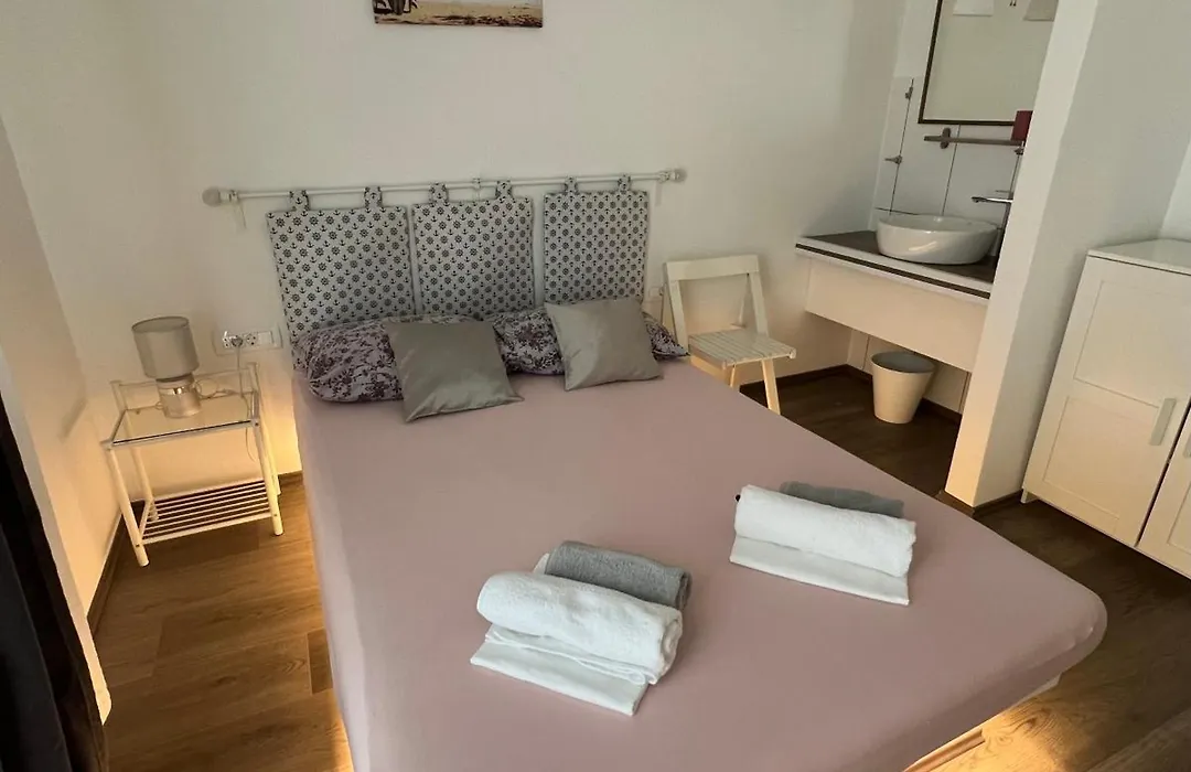 Rooms Hvar-1