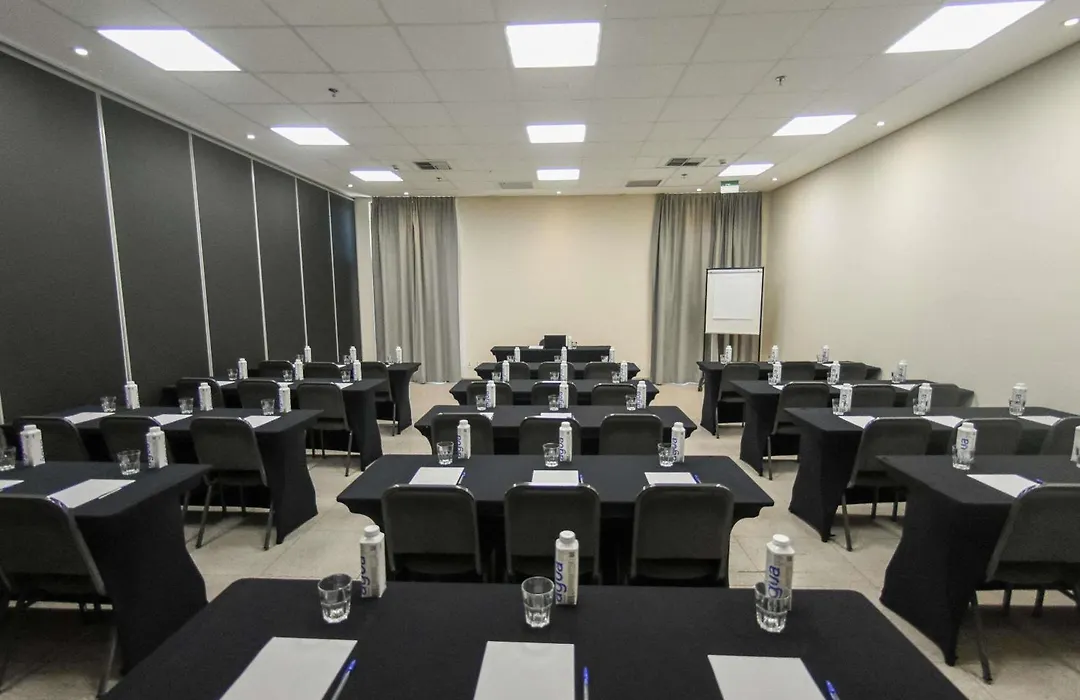Ibis Styles Taubate-1