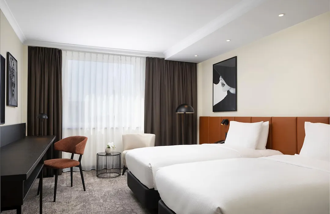Hilton Duesseldorf-1